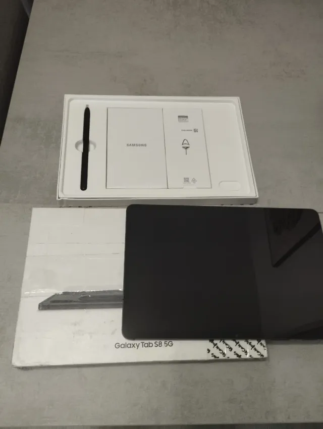 Samsung Galaxy Tab S8 5G 128GB Grafito