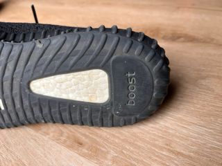 Adidas Yeezy Boost 350 V2 Nero Rosso