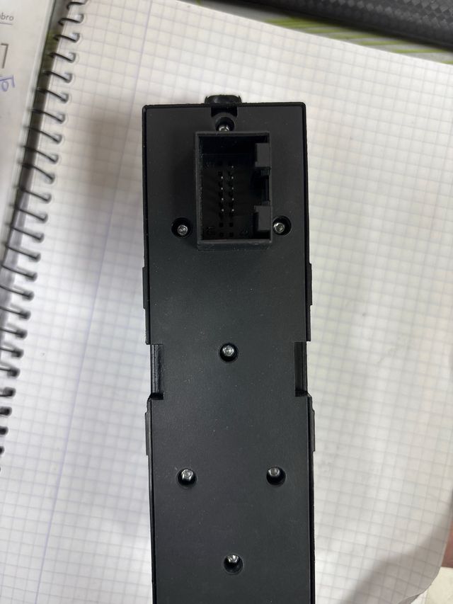 Interruptor elevalunas conductor golf 4 1J495985