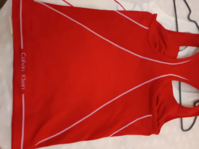 Camiseta Calvin Klein Mujer Talla S Roja