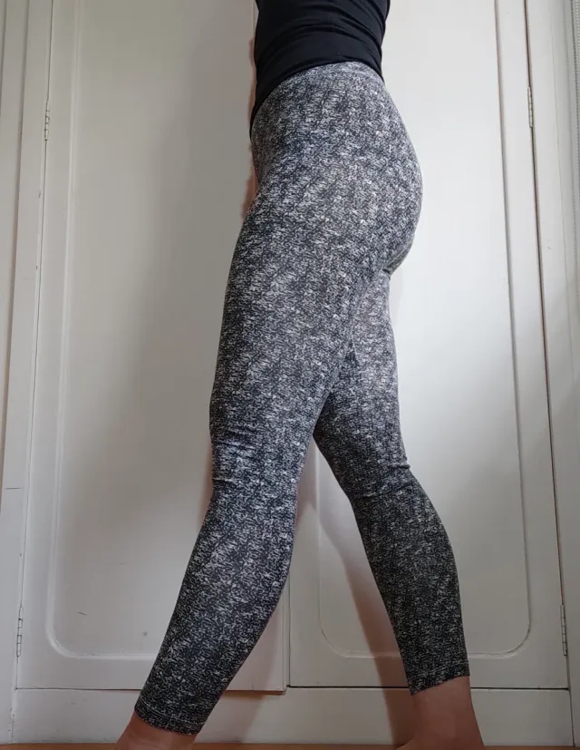 Leggins estampado texturizado blanco negro / gris