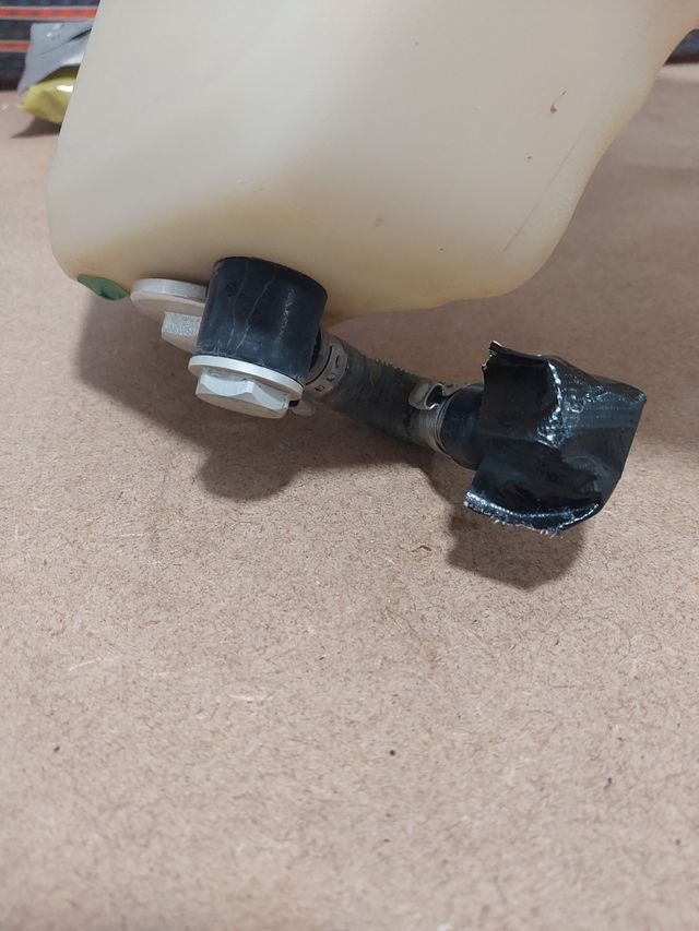 Deposito ktm 8.5 litros año 2023