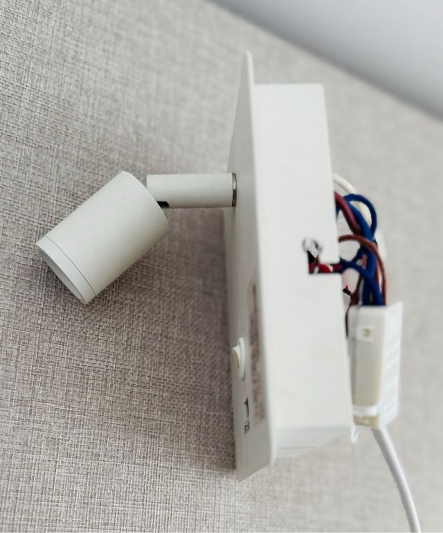 Aplique LED pared con USB