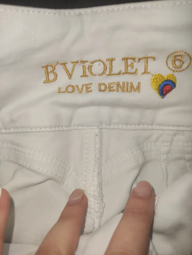 Pantalones colombianos levanta cola blancos