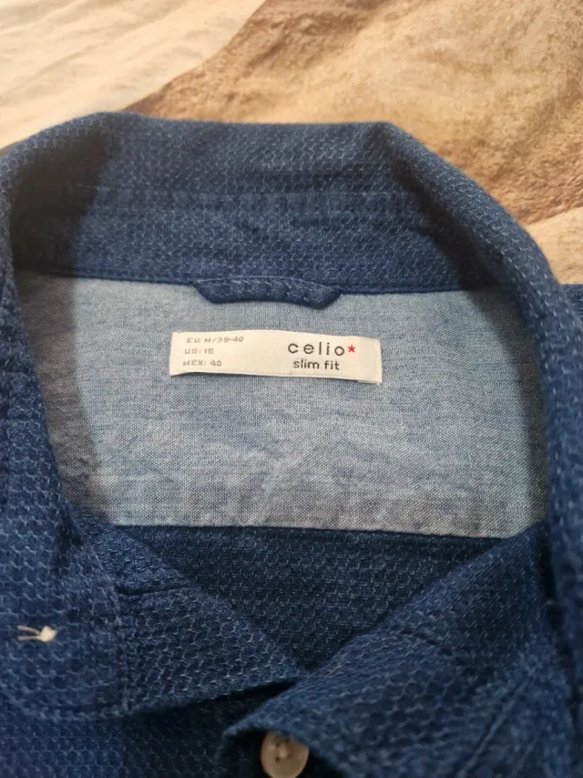 Camisa de hombre azul