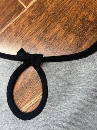 Vestido corto gris y negro Talla M con bolsillos