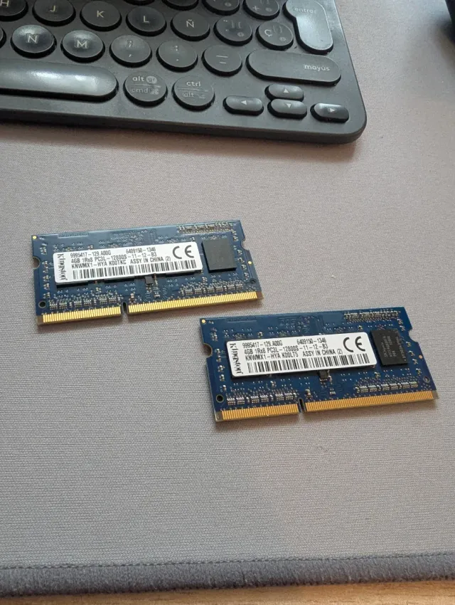 2x Kingston 4GB DDR3L SO-DIMM RAM