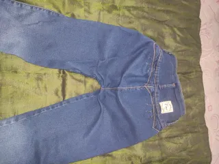 Pantalones colombianos levanta cola