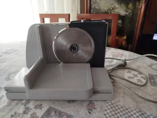 Cortafiambres Eléctrico