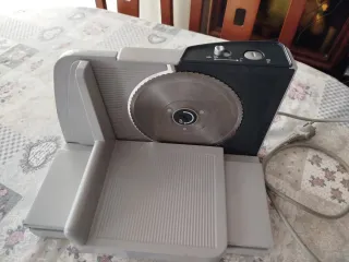 Cortafiambres Eléctrico