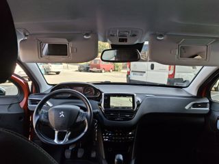 Peugeot 208 TechEdition 82cv gasolina 5 puertas