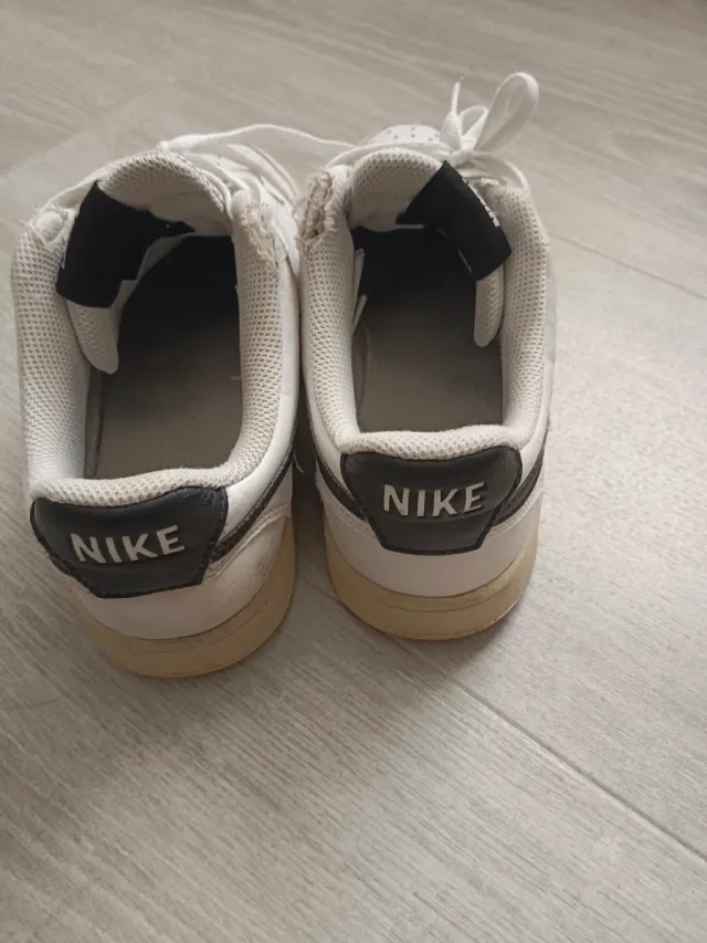 Zapatillas Nike Talla 41 Blancas y Negras