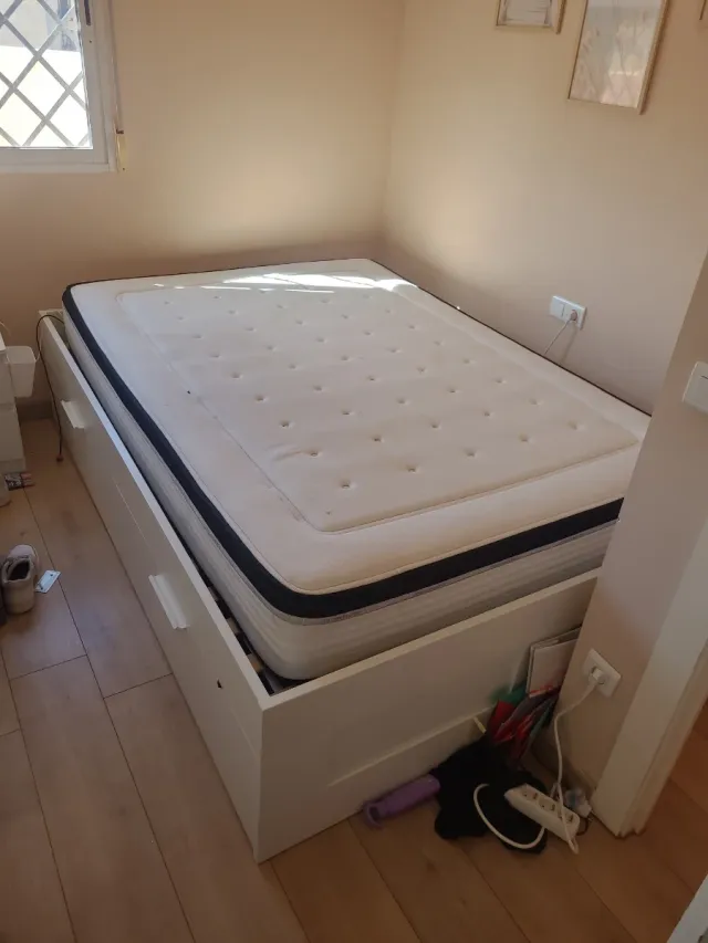 Cama 140x200 + Colchón 135×30×190