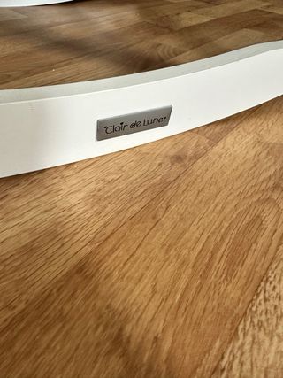 Moisés mimbre con soporte blanco