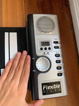 Piano enrollable flexible