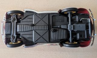 Maqueta Renault 4 CV Escala 1/17 marca Sólido