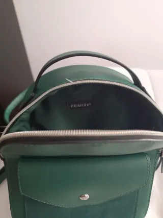 Mochila pequeña verde