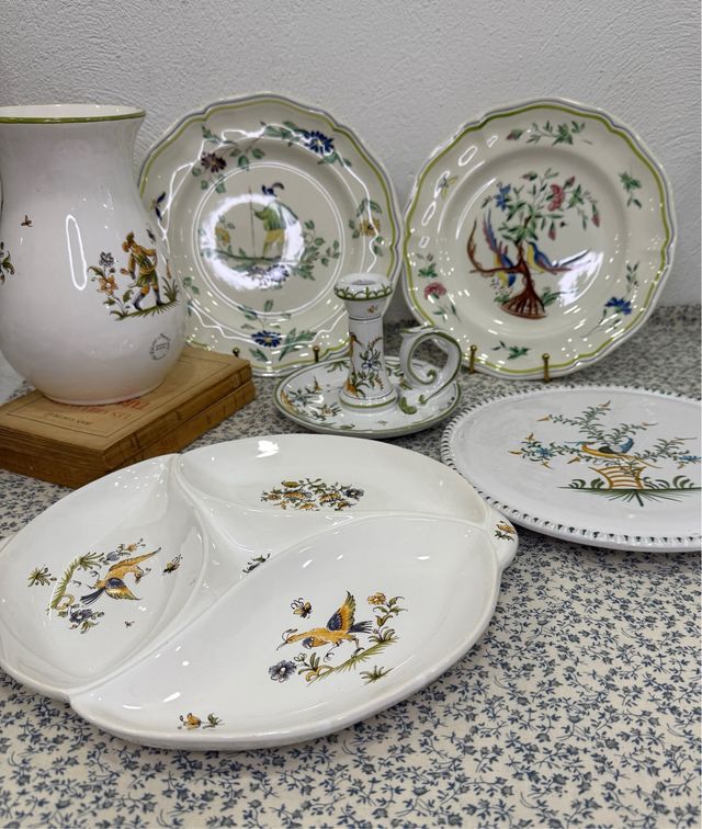 Jarrón Moustiers Francia Pintado a Mano