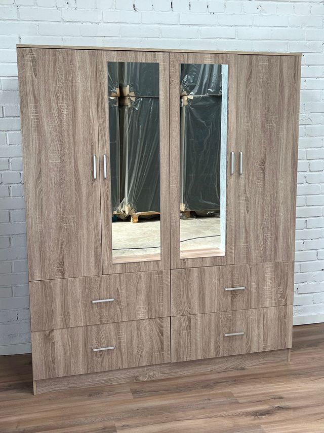 LIQUIDAMOS! Armario 4 puertas con cajones!!