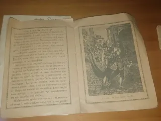 Antiguos Catecismo y Cuentos para niños.