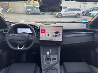 LYNK CO 01 MORE 2025