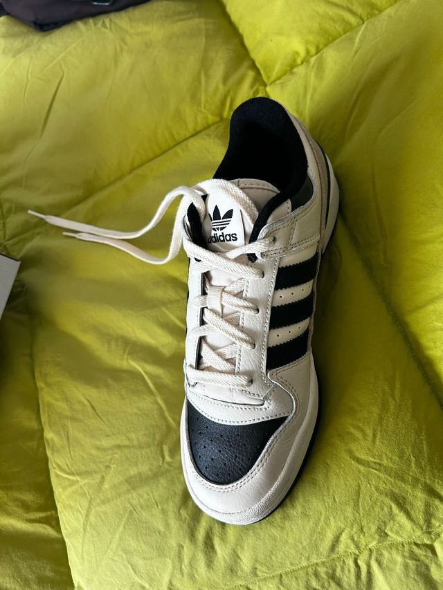 Adidas Forum Low CL Beige/Negro