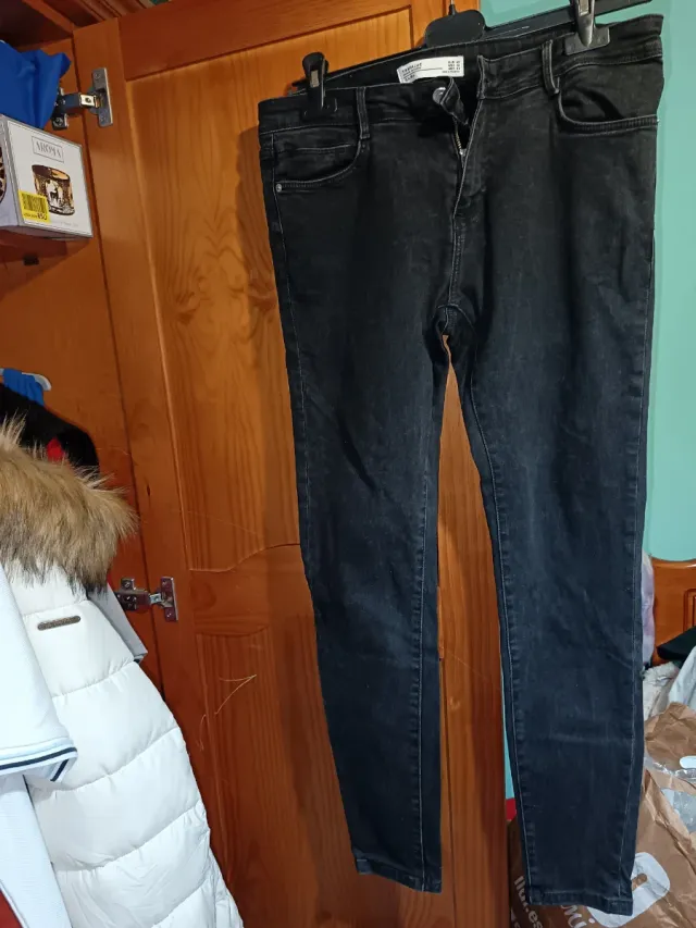 Pantalón Zara TRAFALUC Negro Talla 42
