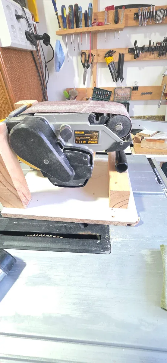 Lijadora de banda de walt