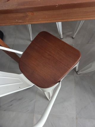 Mesa comedor y 4 sillas Tolix madera