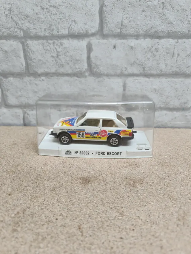 Ford Escort escala 1/32 de Guisval
