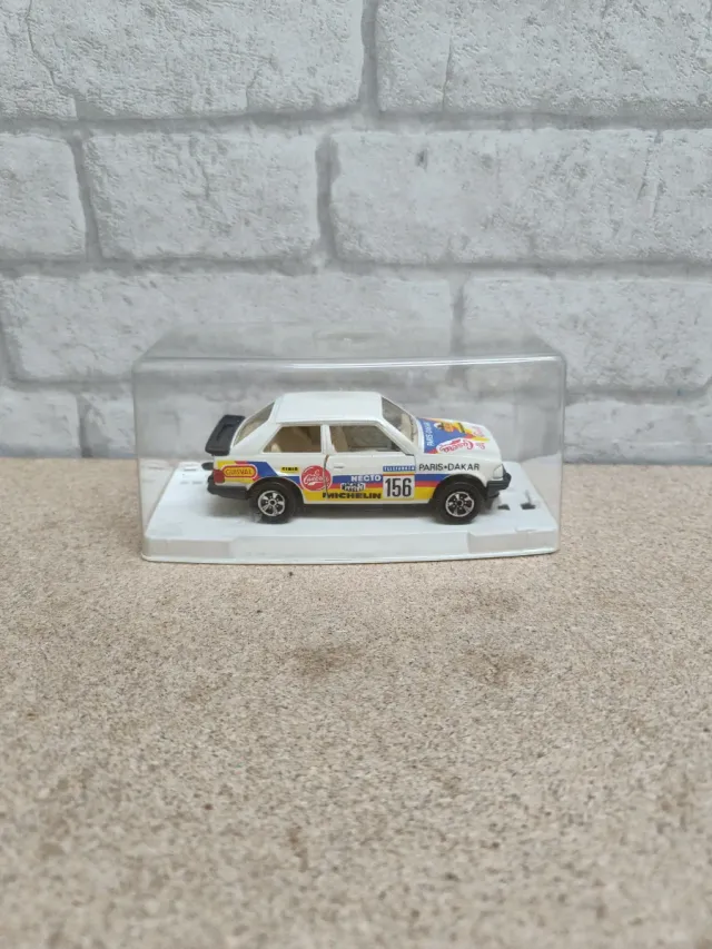 Ford Escort escala 1/32 de Guisval