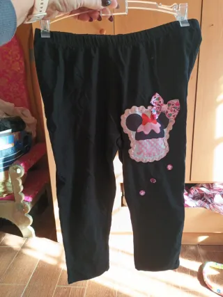 Camiseta blanca con dibujo Minnie Mouse t.11-12