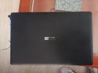 Portátil Asus i3 Negro..