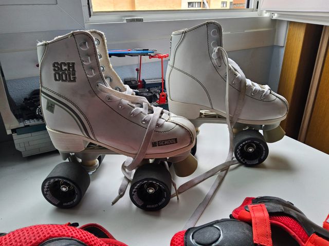Patines Clásicos School KRF Blancos