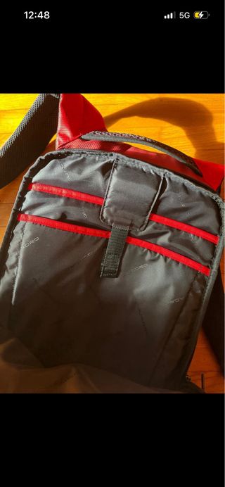 Zaino Piquadro rosso tessuto resistente