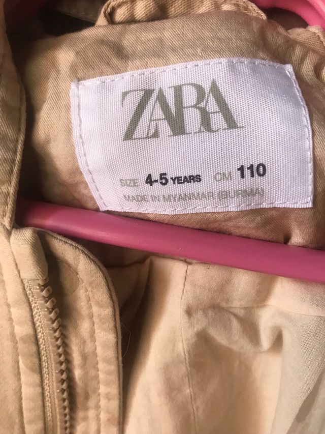 Chaqueta de lunares beige