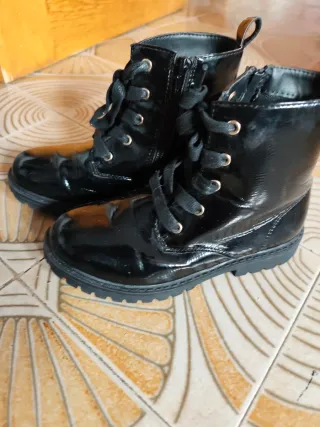 Botas niña negras número 33 usada una vez