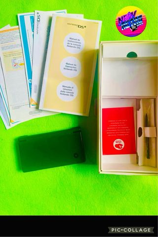 Nintendo DSi Negra, con caja, completa.