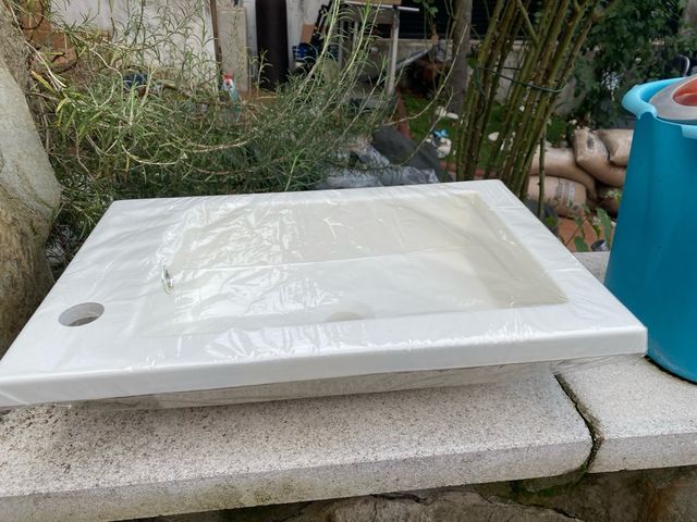 Lavabo pequeño acrílico