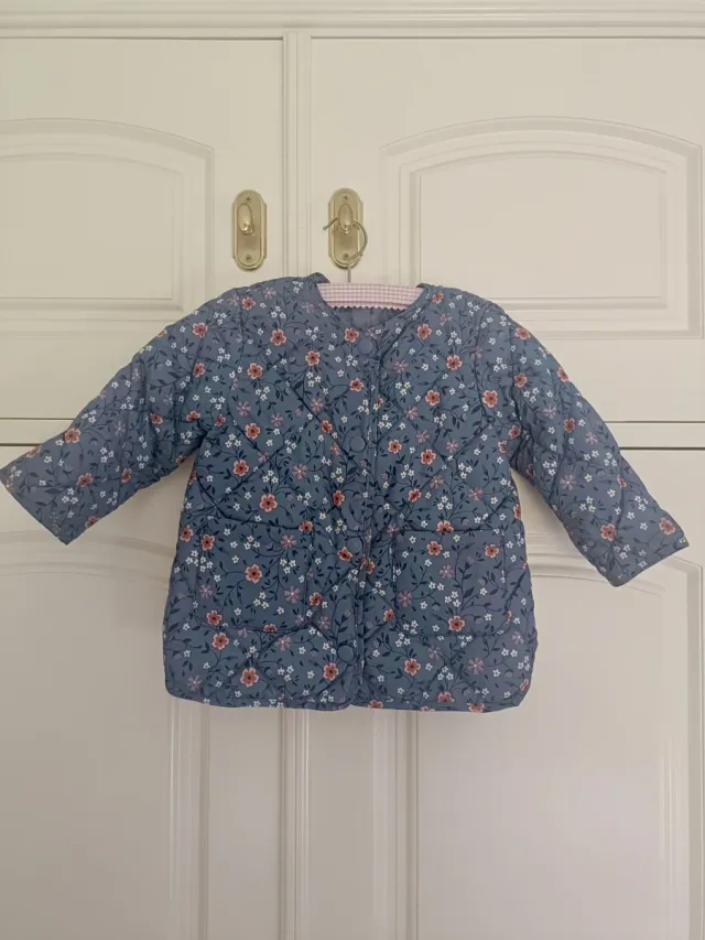 Abrigo Zara bebé floral