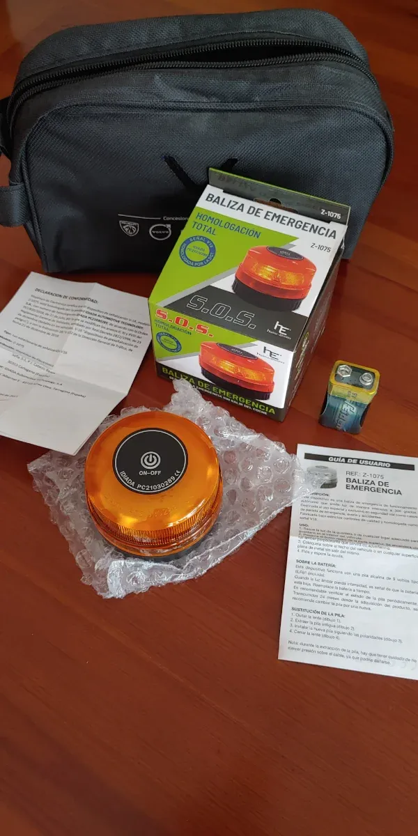 Kit Baliza Emergencia homologada, Chaleco y Bolso