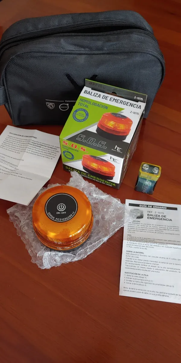 Kit Baliza Emergencia homologada, Chaleco y Bolso