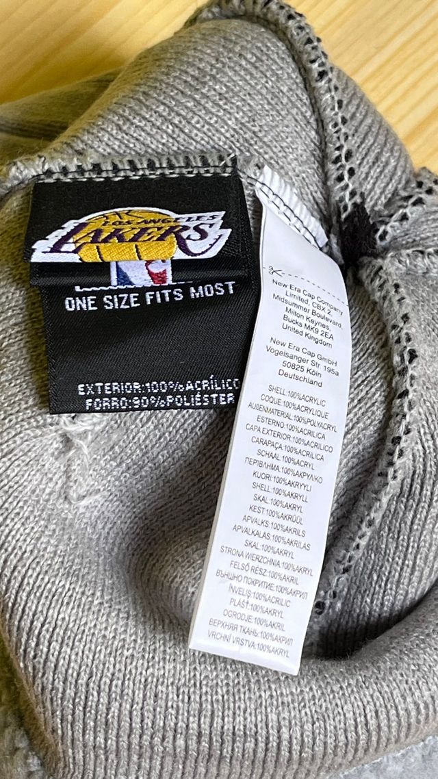 Gorro Lakers