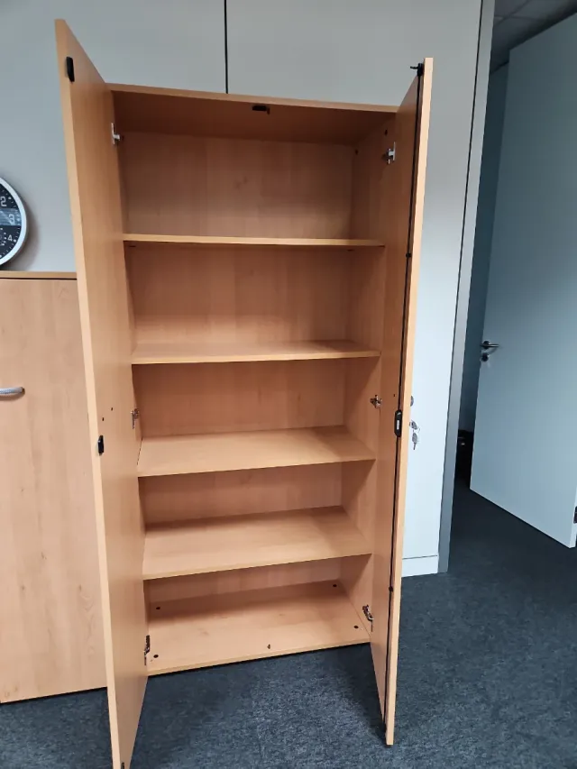 Armario de oficina. URGE VENTA