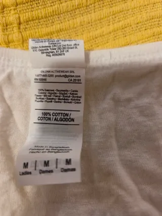 Camiseta sin mangas con corbata de estrellas