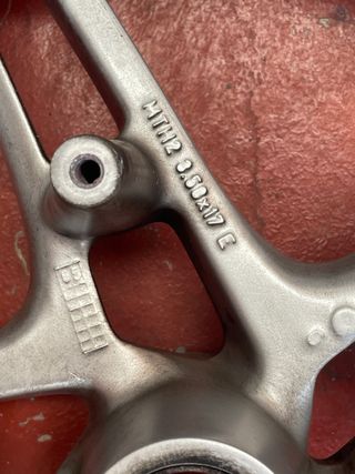 Llanta Delantera BMW R1150R 2005