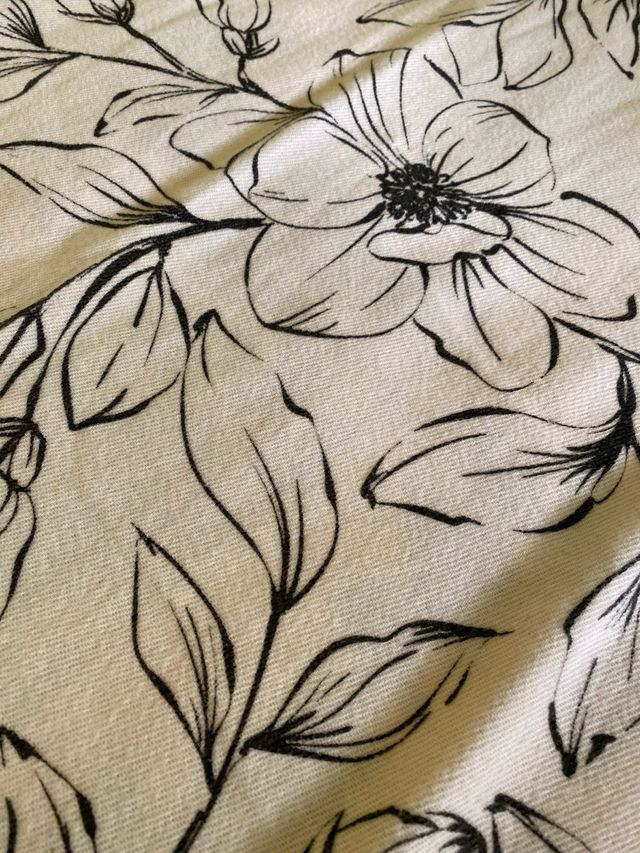 Sciarpone bianco con fiori