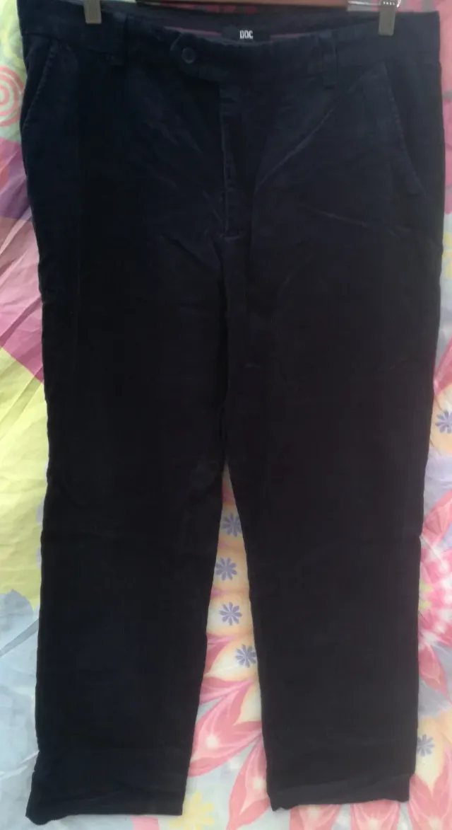 5 PANTALONES DE HOMBRE VARIEDAD ESTILOS:1X2,5 €
