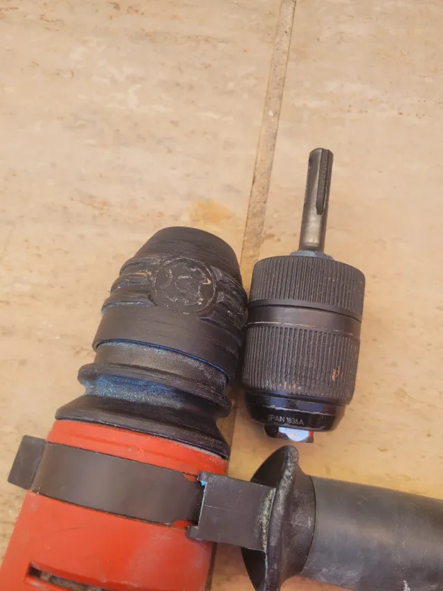 Taladro percutor Hilti