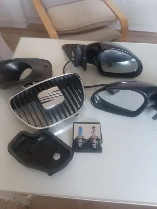 Recambios Coche Seat: Espejos, Parrilla, Bombillas